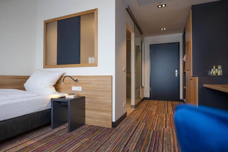 Bedroom 3, N+S City Hotel Neumarkt, Neumarkt in der Oberpfalz