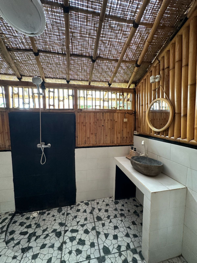 Bathroom 2, Bambuu Gili Air, Lombok