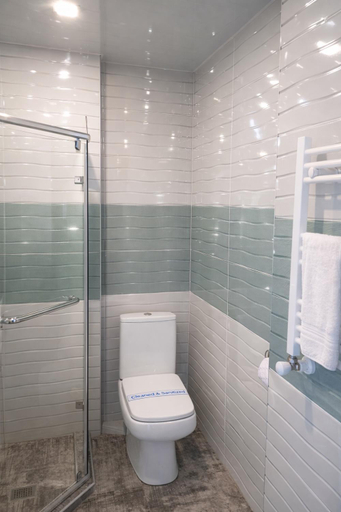 Bathroom 2, Breeze Batumi Panoramic Sea View Studio with Balcony, Batumi