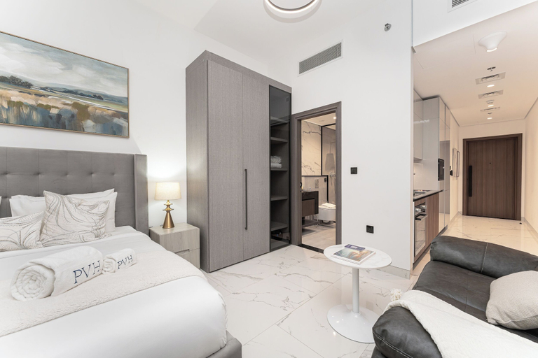 Room 3, PVH - Royal Regency - Modern Studio, Dubai