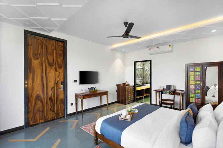 Room 5, ELIVAAS Terra Estate 10 BHK Villa, Udaipur
