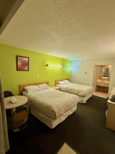 Bedroom 4, Silver crest lodge, Division No. 19