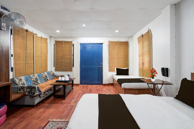 Room 5, Premiumjannat Residency, Jodhpur