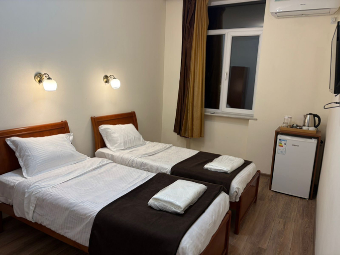 Room 5, Nana Grand Hotel, Yerevan