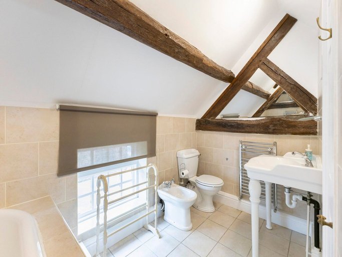Room 5, Standard Double Suite, Derbyshire