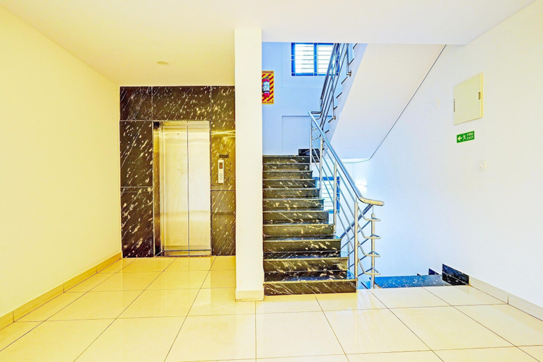 Others 4, Townhouse Muthurayya Swamy Layout, Bangalore