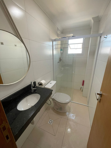 Bathroom 4, Apart Hotel - Condomínio - Norma Ignes, Praia Grande