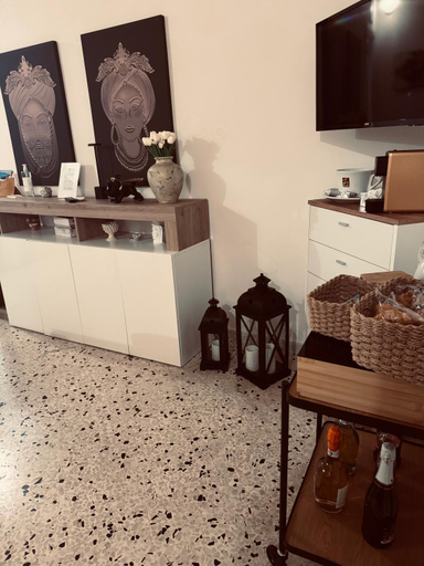 Others 4, Giovanna Home, Trapani