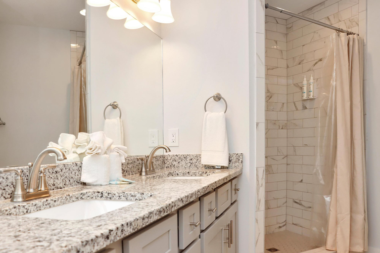 Bathroom 4, Sand Casas, Gulf
