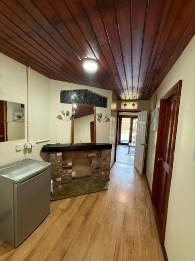 Others 3, Prestashortstays, Belfast