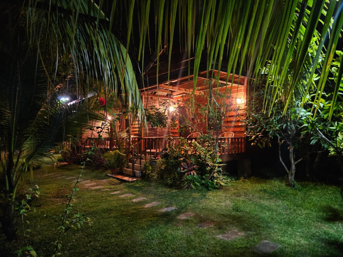 Others 2, The Hidden Oasis Bungalows, Kampot