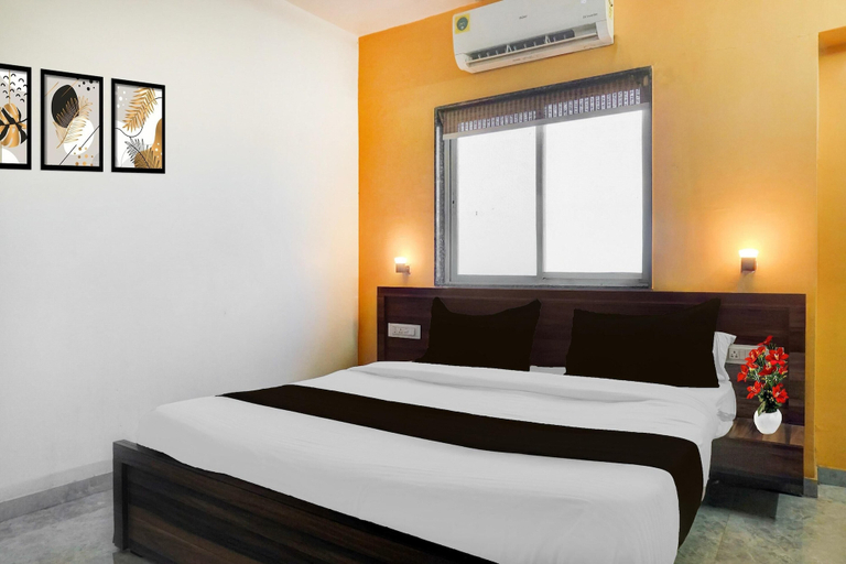Room 2, Super Deluxe Room White Castle, Pune