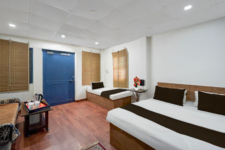 Room 2, Premiumjannat Residency, Jodhpur