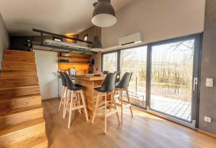 Living room 4, Tiny House an Zwei Naturteichen - Ruhe, Kamin & Terrasse Nahe Dresden - Best Price!, Bautzen