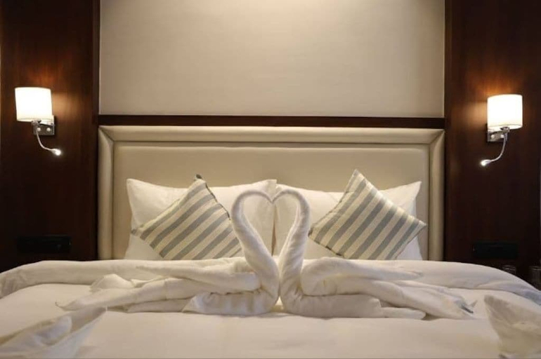 Room 2, HOTEL REGALIA, Bathinda