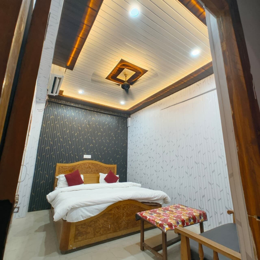 Room 5, Hotel Loknath Inn, Lucknow