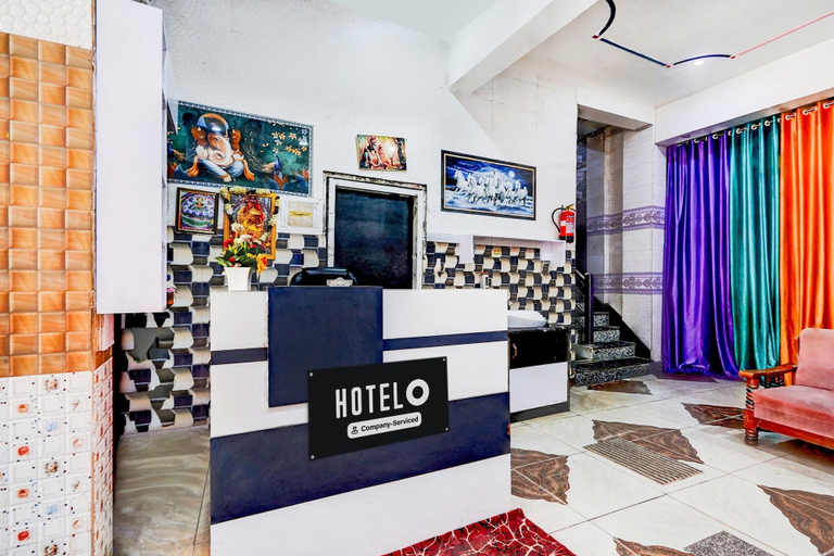 Reception 3, Deluxe Super Hotel O Mahadev, Mathura