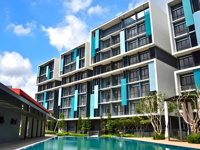 5, Layover Living at KLIA South, Sepang