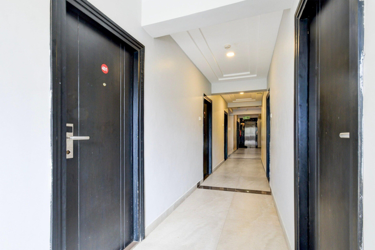 Interior 3, Deluxe With Twin Bed Super Townhouse, Hyderabad