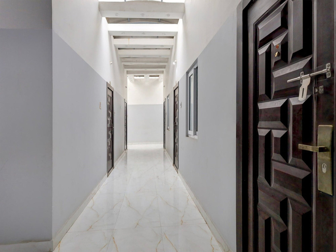 Interior 5, Deluxe S K Vinoth Mahal, Thiruvallur