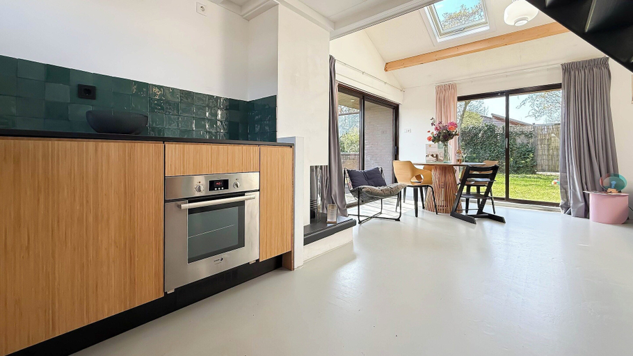 Private kitchen 5, -person Dune House in Egmond, Bergen
