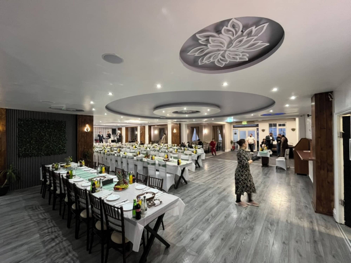 Food & Drinks 5, White Rose Hotel & Restaurant - Leeds, Leeds