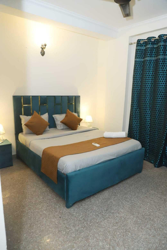 Room 5, Hotel Rudraksh Tree, Delhi