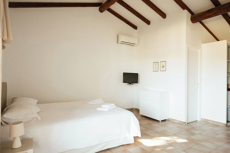 Room 5, Résidence Les Hauts de Santa Giulia, Corse-du-Sud