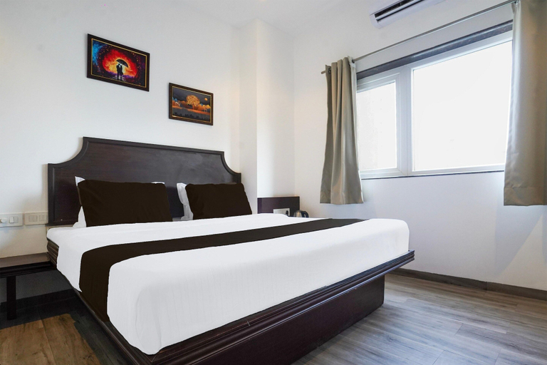Room 2, Super Deluxe Octave Parkland Suites, Nagpur