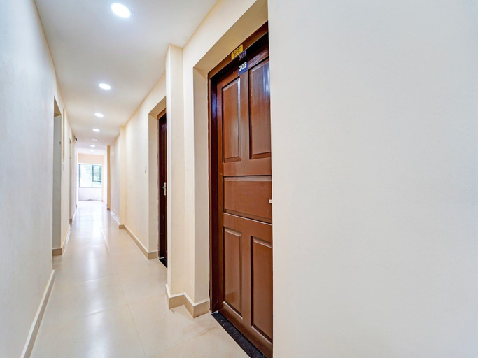 Interior 4, Deluxe Omalloor Temple MTS Lodge, Pathanamthitta