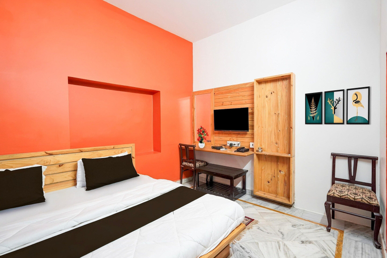 Room 4, Premiumjannat Residency, Jodhpur