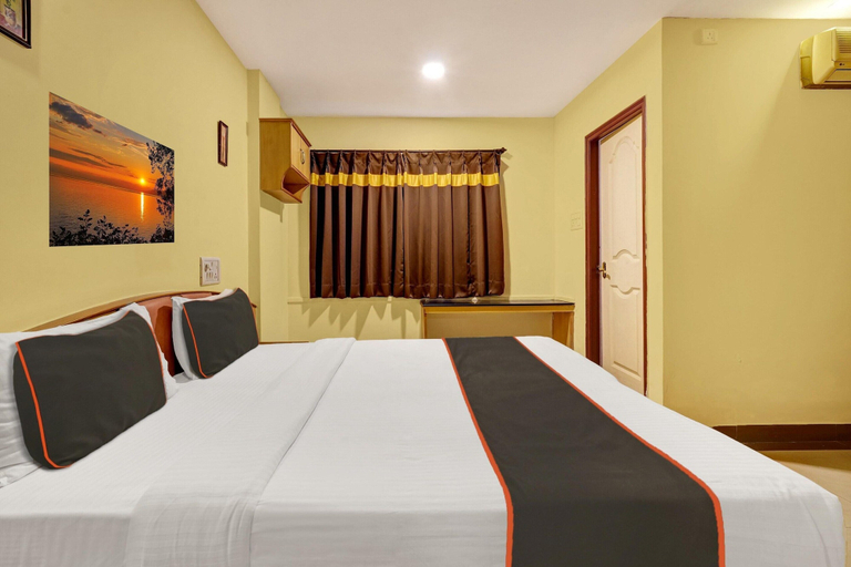 Room 2, Deluxe Skanda Shelters, Bangalore