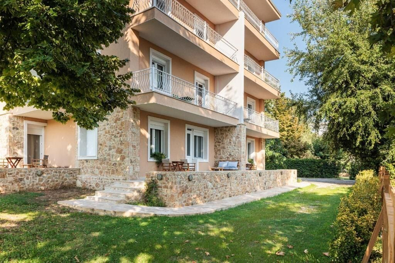 Courtyard view, KYMA STAY - Beachfront apartments, Central Macedonia