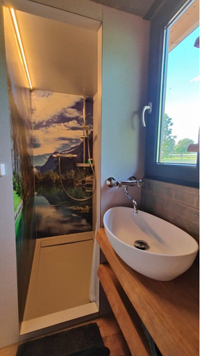 Bathroom 3, Besonderes Tinyhouse, Bautzen