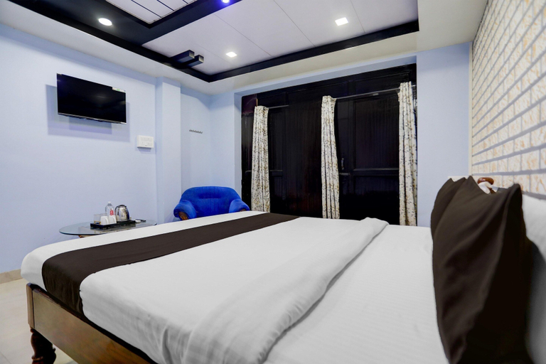 Room 5, Deluxe Hotel Home Town, Patna