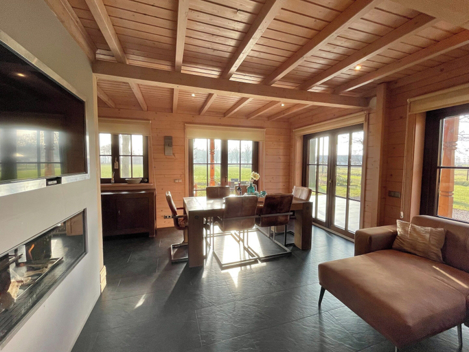 Dining 3, Villa with Sauna & Tub, Twenterand