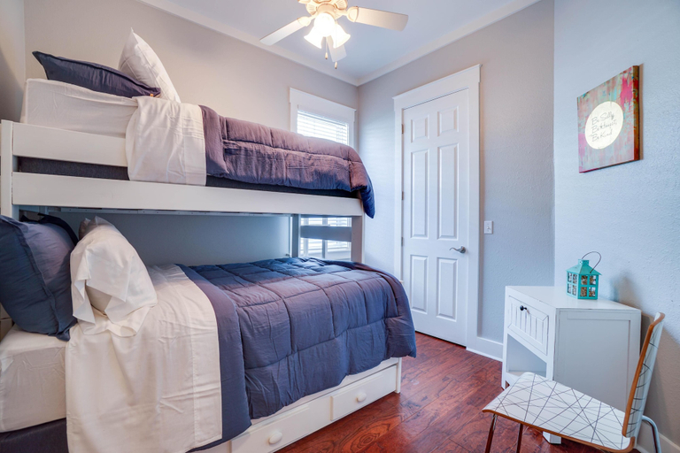 Room 5, Waterside Village Cottage 3222 - Sandy Crab, Bay