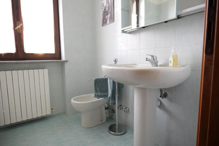Bathroom 3, B&b Ponte Pietra, Biella