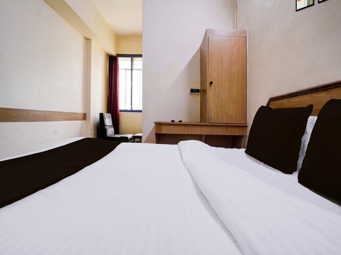 Room 3, Classic With Twin Bedchalukya Residency & Hotel, Dharwad