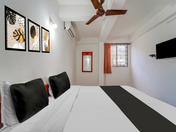 Room 5, Classic With Balcony Olive Residency, Kottayam
