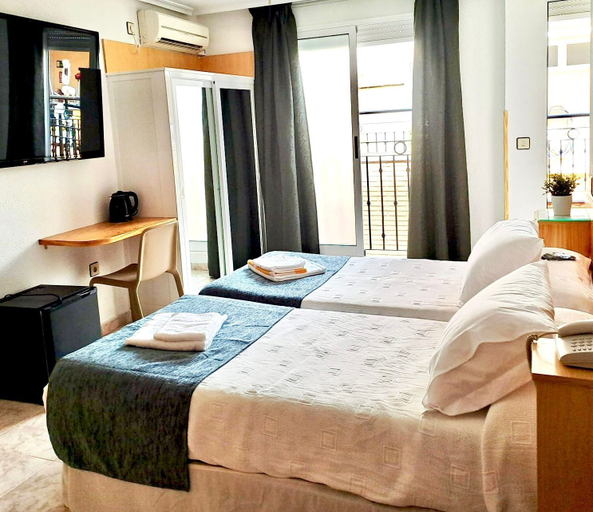 Bedroom 4, Hotel Alaska, Murcia