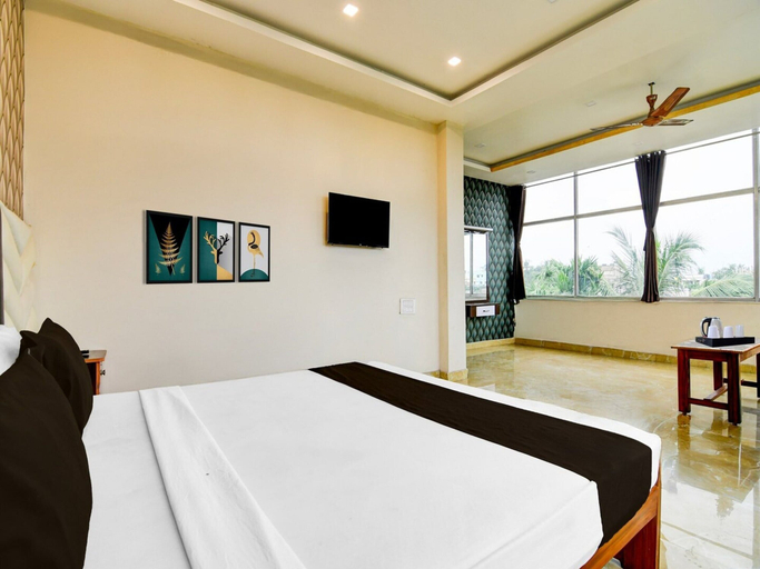 Room 5, Classic With Balcony Hotel Beer and Beyond, Haora