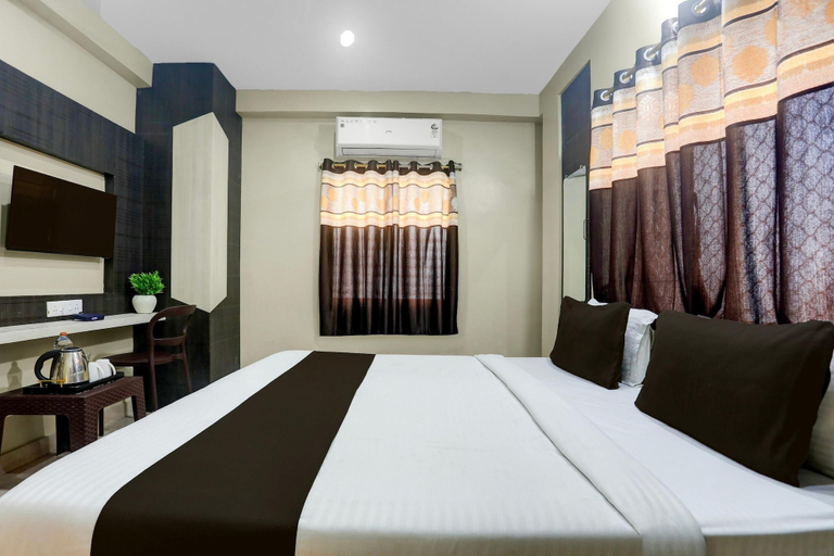 Room 3, Deluxe Hotel Padmahari, Puri
