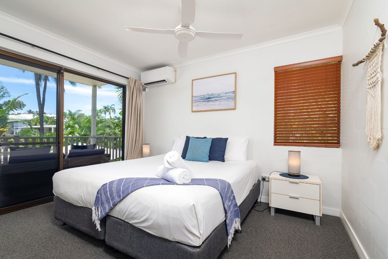 Bedroom 3, Tropical Reef Apartments Port Douglas, Douglas