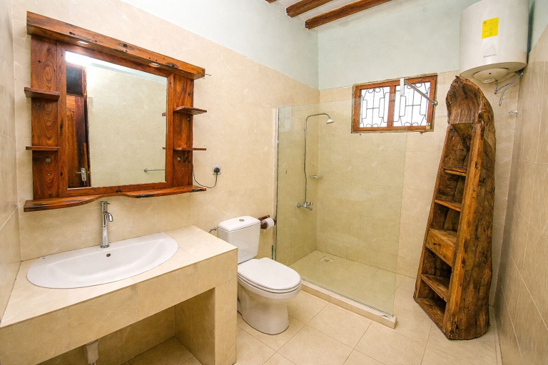 Bathroom 4, Majani Breeze Zanzibar, Kaskazini 'A'