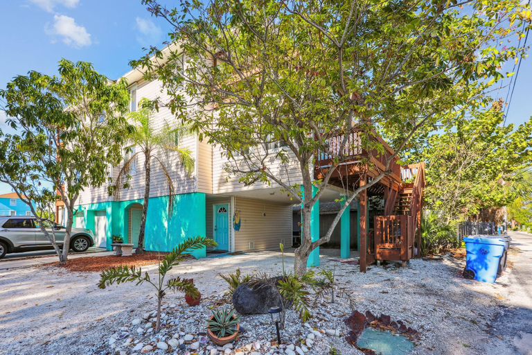 Exterior & Views 2, Beach Life 5, Pinellas