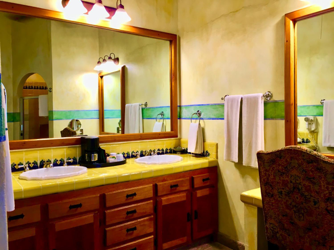 Bathroom 5, Hacienda de Los Santos, Álamos