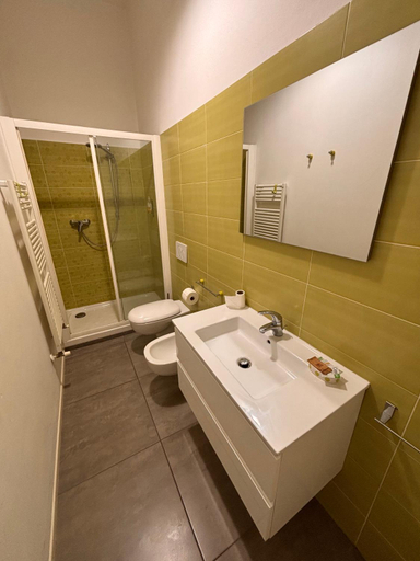 Bathroom 3, Gialu: il tuo alloggio dentro le mura, Bologna