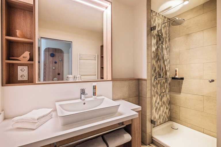 Bathroom 5, BEECH Resort Boltenhagen, Nordwestmecklenburg