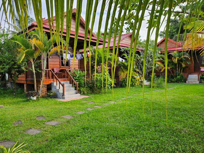 Others 3, The Hidden Oasis Bungalows, Kampot
